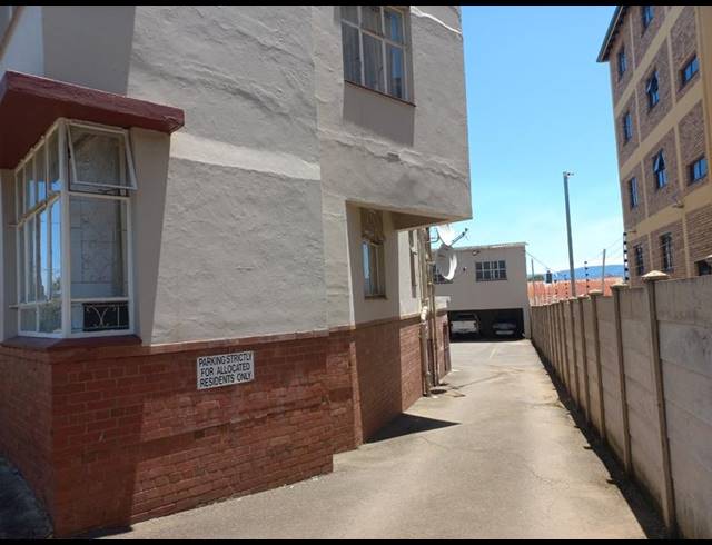 1 BEDROOM APARTMENT FOR SALE IN SCOTTSVILLE